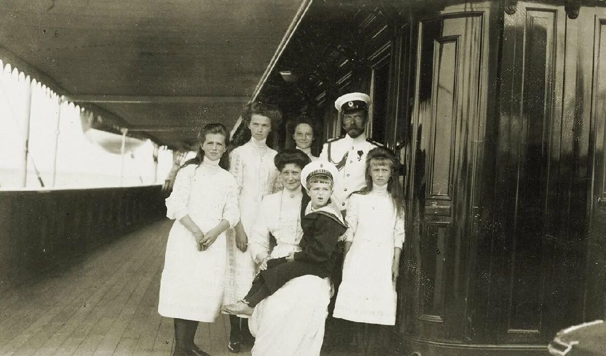 Царская семья на яхте "Штандарт"