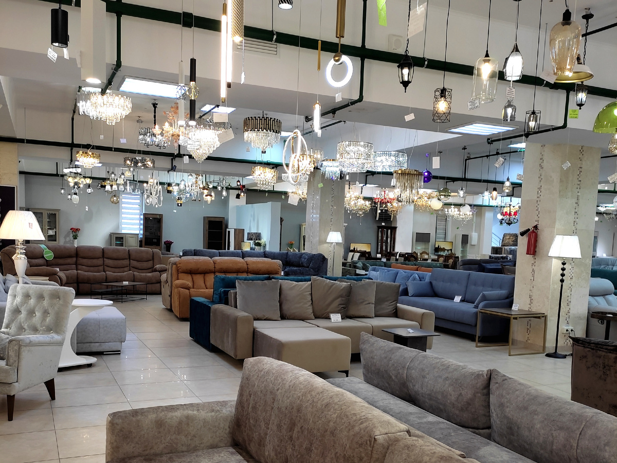 На каждом посидели.  Выбор в Симферополе огромный. 