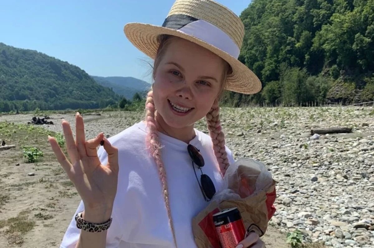    Алина Кутинская.