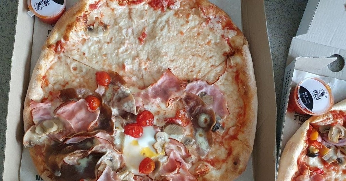 Что может стать  с пиццей если нести её вертикально 