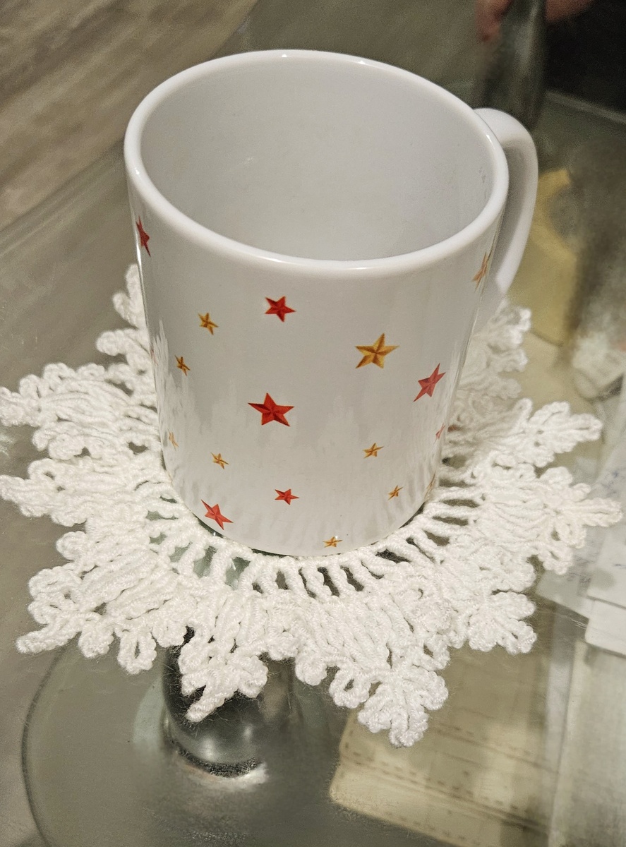 Салфетка-снежинка ,вязание крючком, фото автора
