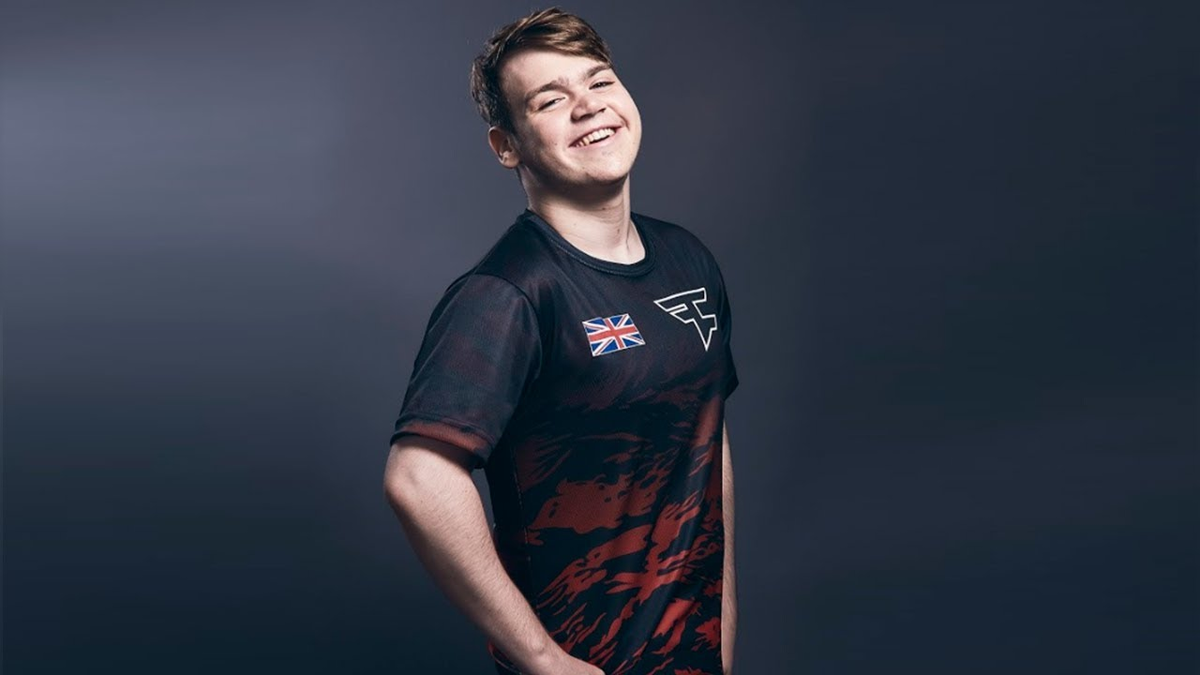 Mongraal в форме Faze Clan