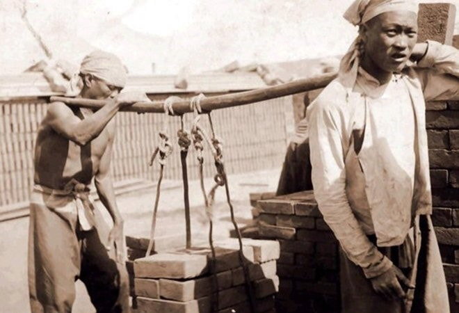    Китайцы сто лет назад составляли значительную часть населения Хабаровска и его окрестностей