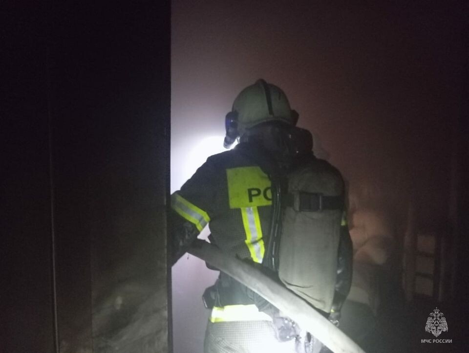    Пожар на Южном. Источник: t.me/mchs_altkray