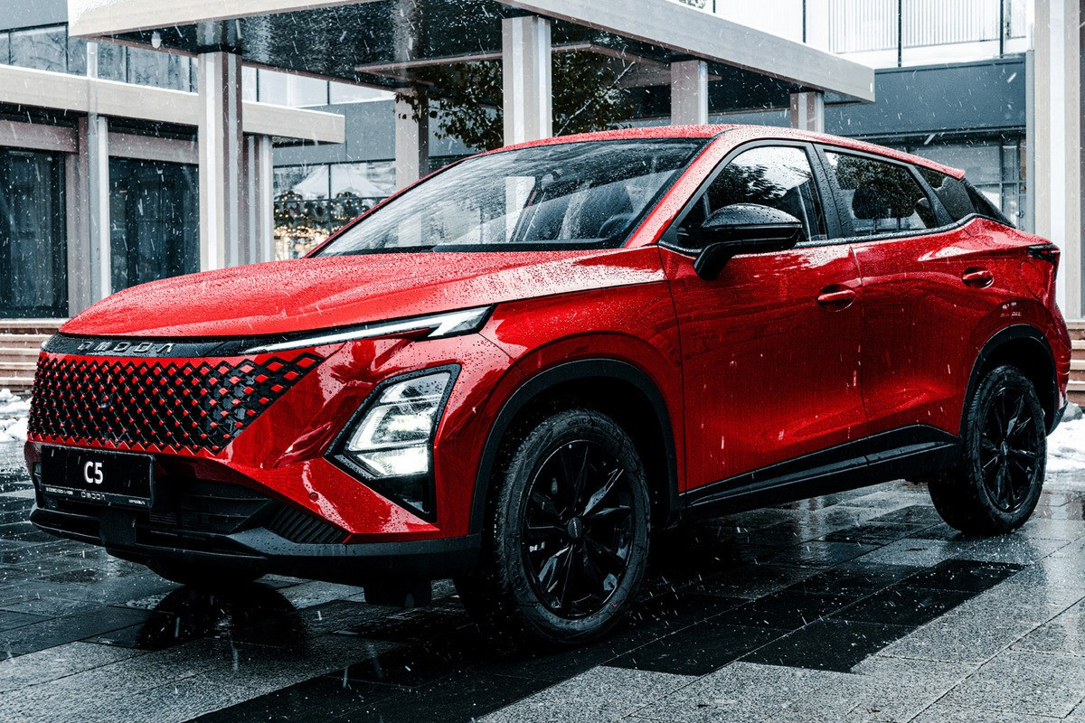 Этот кроссовер дополнил ассортимент бренда в ноябре 2024 года
