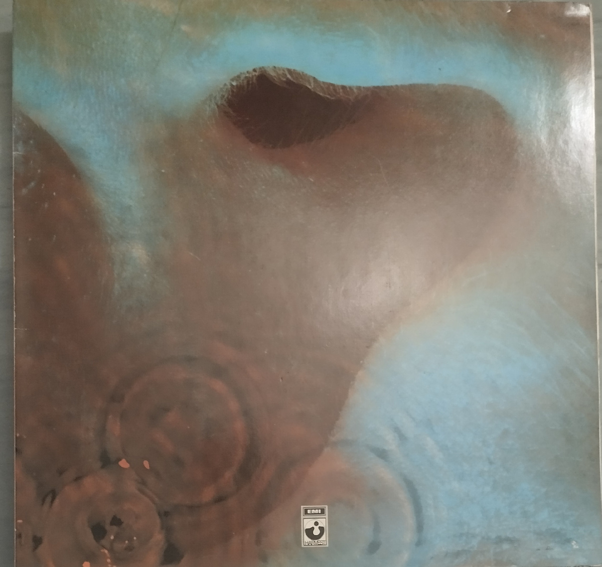 Лицевая сторона обложки ( что на ней изображено?) 