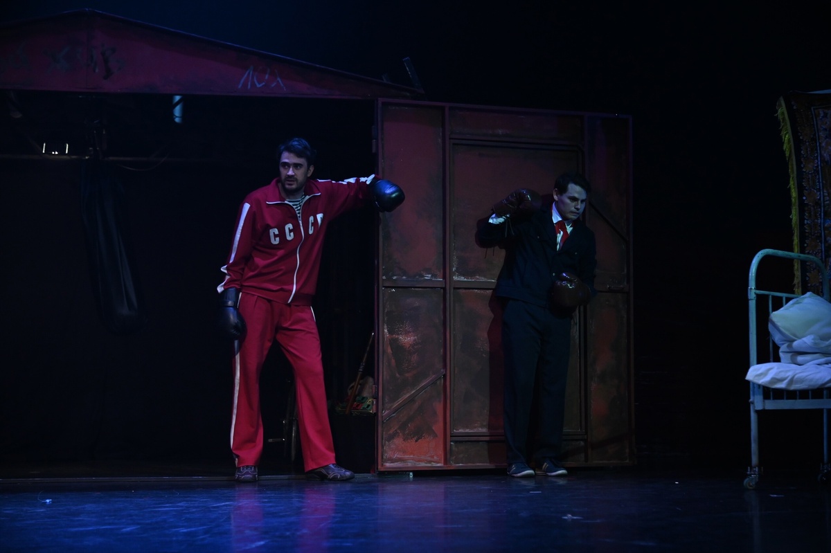 
Фото: из открытых источников, © Казанский ТЮЗ им. Г. Кариева vk.com