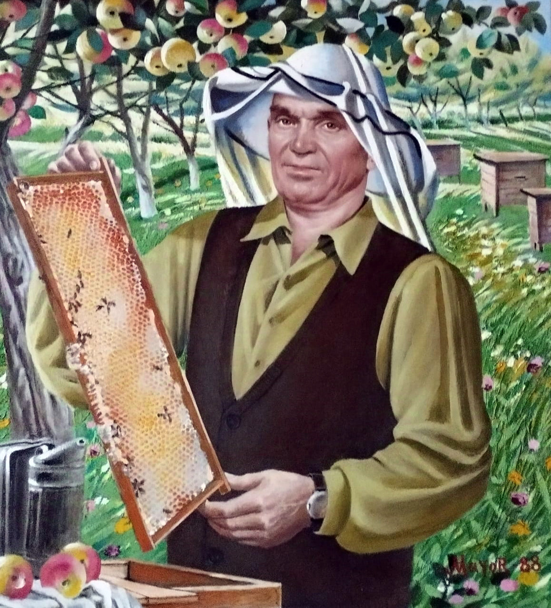 Портрет отца художника – работа Игоря Майорова, учителя Роберта Габитова.
