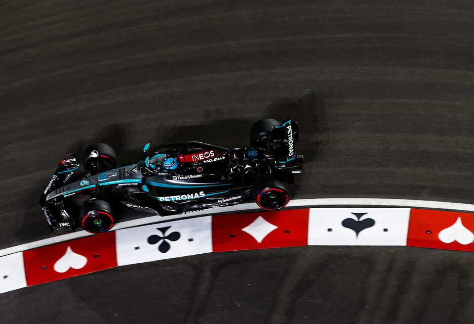    Джордж Рассел победил на Гран При Лас-Вегаса, Макс Ферстаппен досрочно стал чемпиономLAT Images / Mercedes