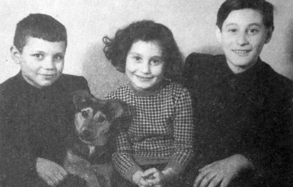    Слева направо: Виктор, Ирина и Альфред Шнитке. Вена, послевоенные годы.