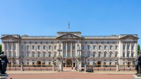    Букингемский дворец закроют на реконструкцию на 3 года Ирина Петрова