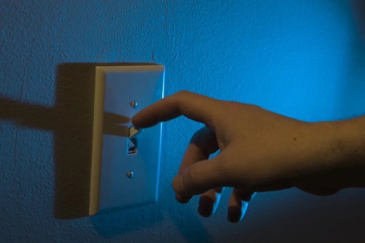    Жители Болохова по улице Степная более двух суток без света