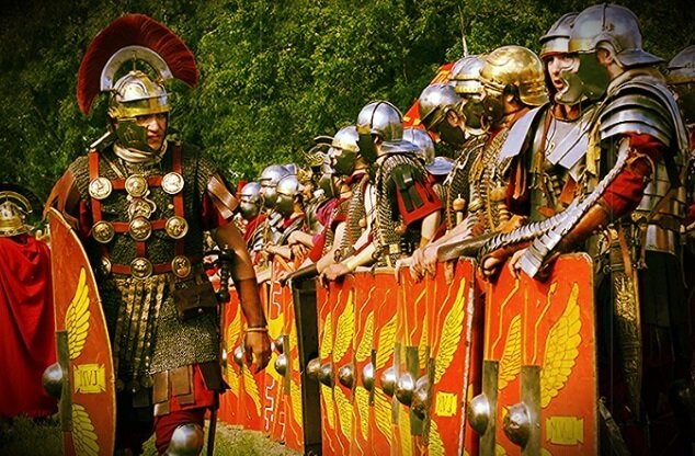 Классика римского скутумостроения.