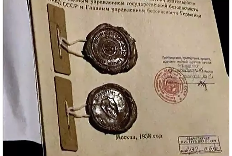 Как сляпали и вбросили фальшивку о сотрудничестве НКВД и Гестапо, даже один известный писатель ее тиражировал. Но на деле - грубая подделка