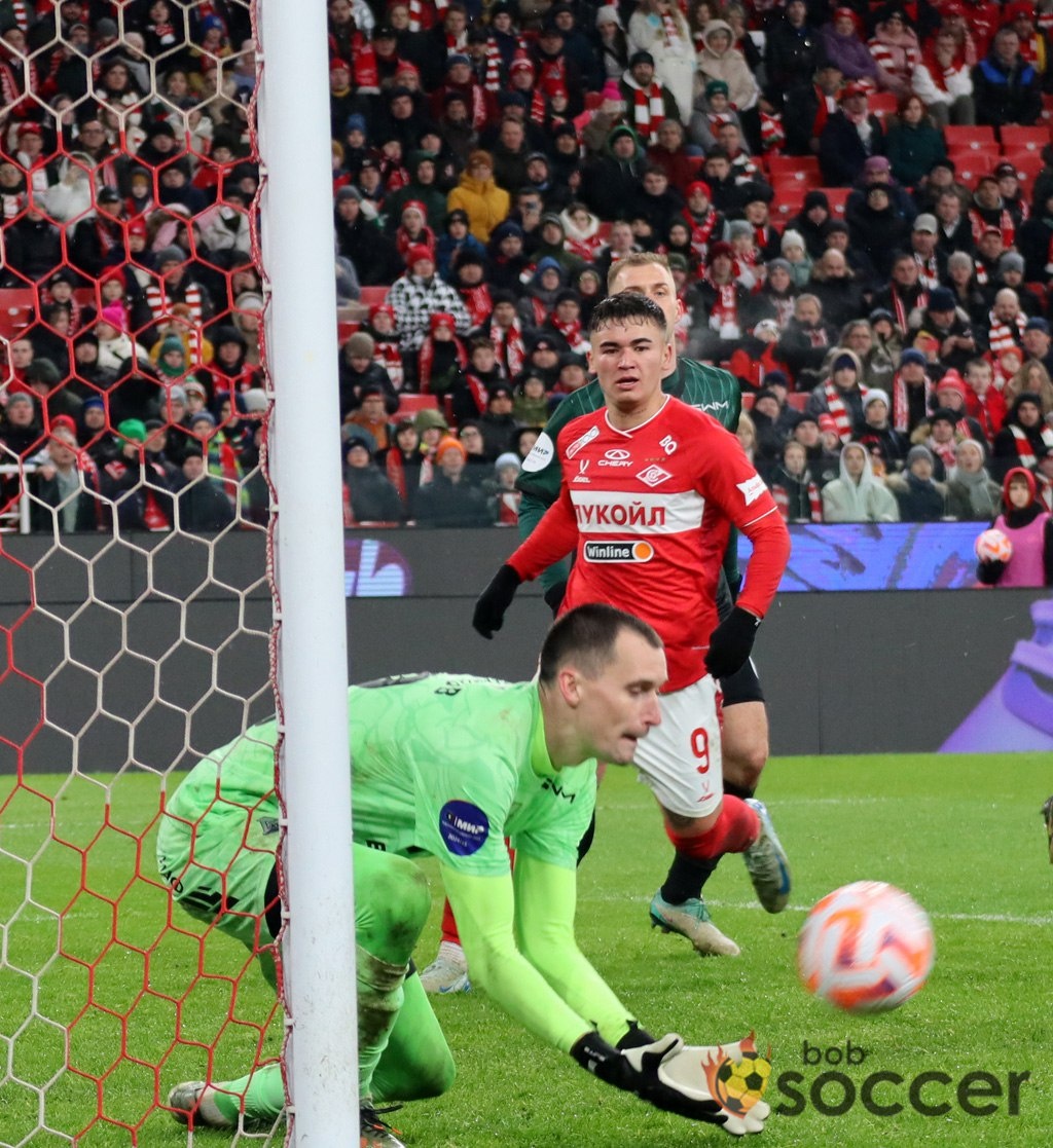    Валерий Масалитин: «Угальде нужно кормить передачами»Александр Просветов