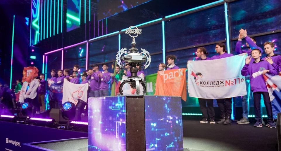    Александра Степанова