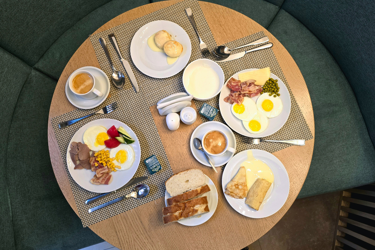 Самостоятельный трек на Бзерпинский карниз и оз. Малое (Красная Поляна)