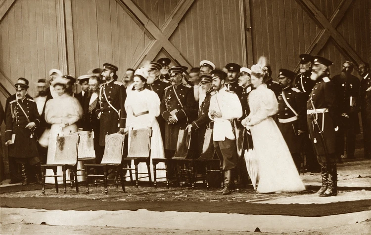 Правящая элита на открытии выставки