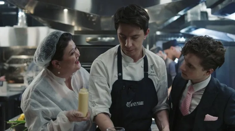 Приключения шефа, которому придется готовить в женской колонии, уже можно посмотреть дома Фото: Кадр из сериала «Шеф», реж. Михаил Расходников, 2024г.