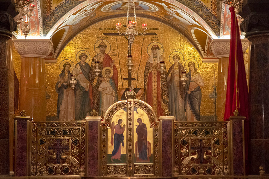 Мозаика Царственных Страстотерпцев в Храме на Крови в Екатеринбурге
