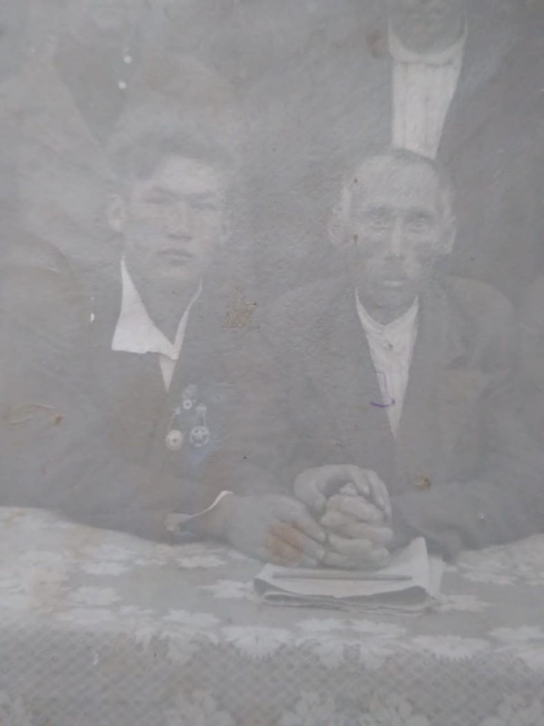 Михаил с отцом перед отправкой на Советско-Финляндскую войну