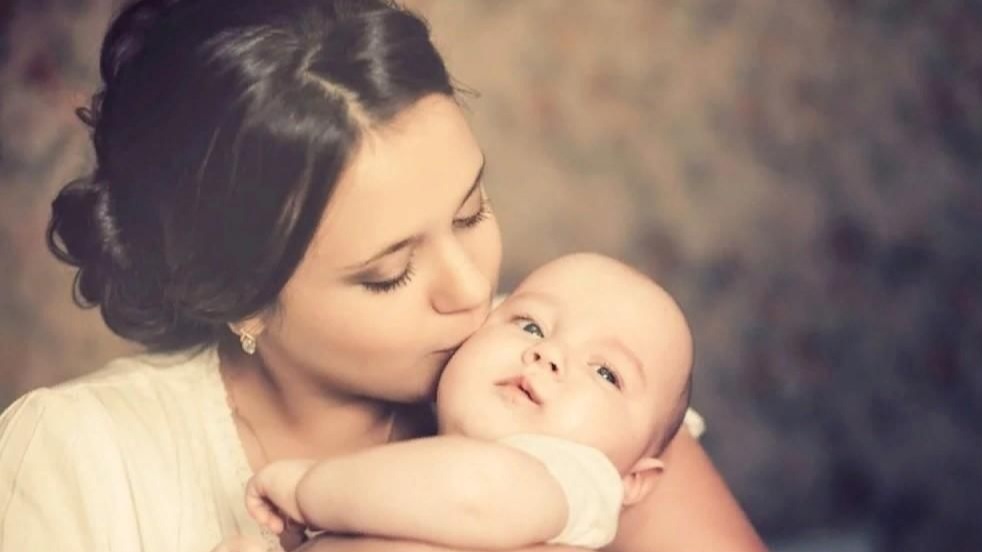 Здоровья,мира и добра всем матерям!