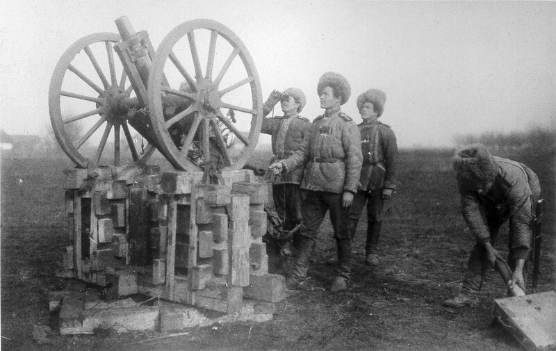 Как видим, в Первую Мировую из горной пушки обр. 1904 г. даже по самолётам стреляли