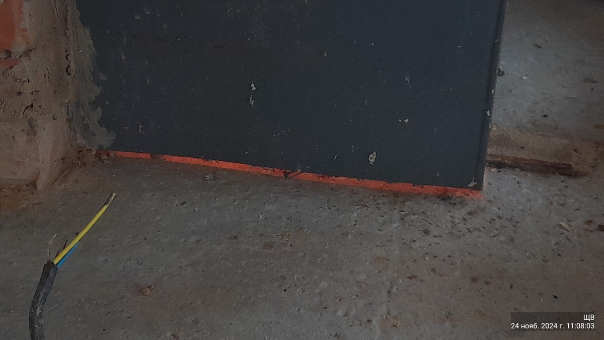 почему то снизу видно пламя)))