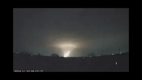 Вот так выглядел удар баллистической ракетой Орешник по заводу Южмаш Из картинок Яндекса