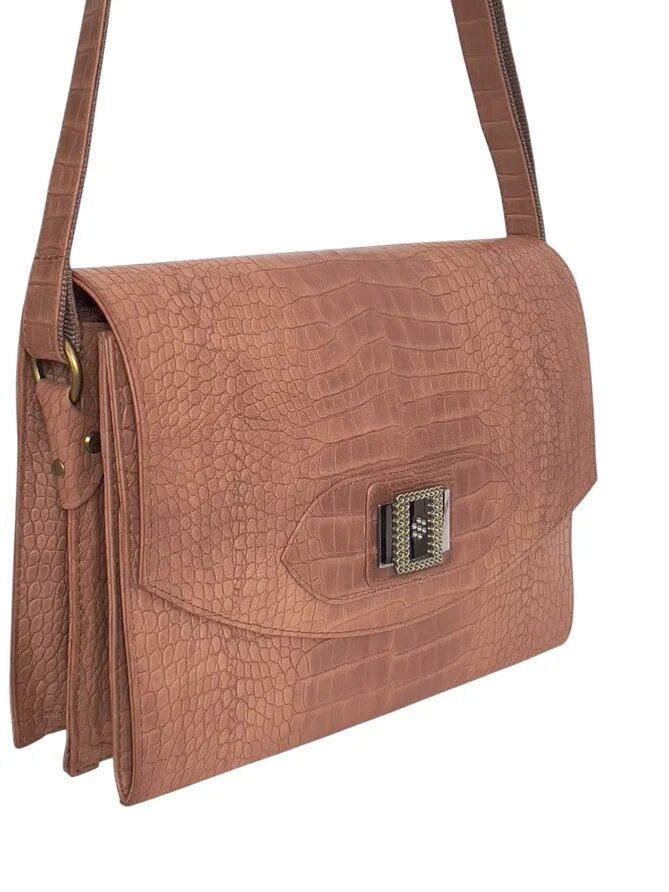 Кожаная сумка-планшет "Дея-08". Ателье Ирины Берзиной.