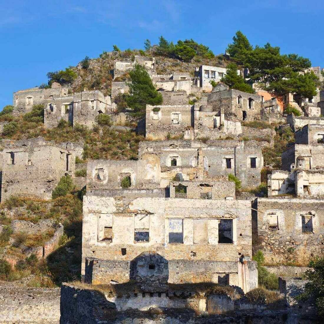 Горный город-призрак Каякёй, Турция. Источник: Яндекс картинки