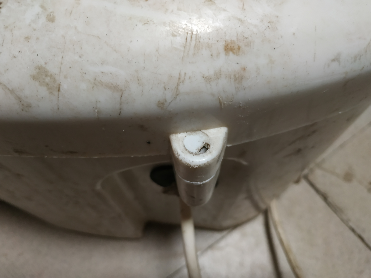 Бытовая канализационная насосная станция UNIPUMP SANIVORT 600 разбираем