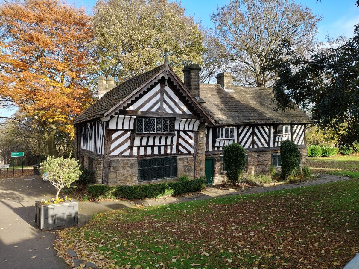 Дом Епископа