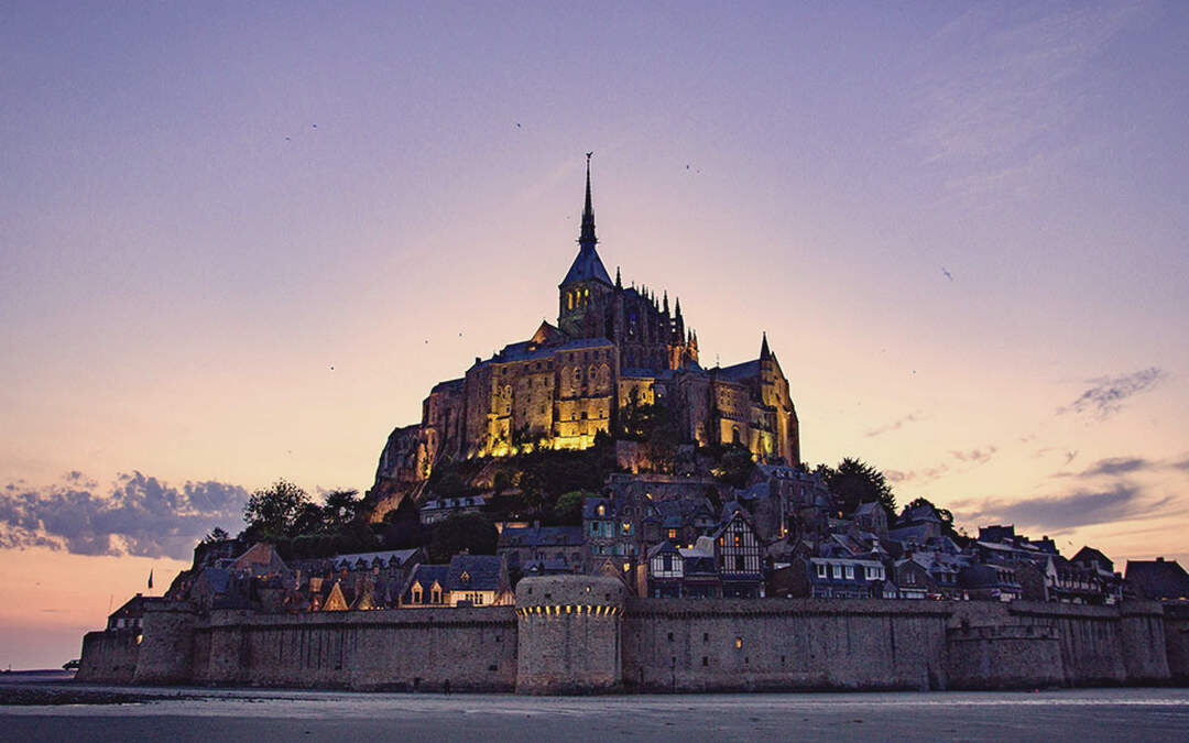 Мон-Сен-Мишель, Франция. Источник: Яндекс картинки