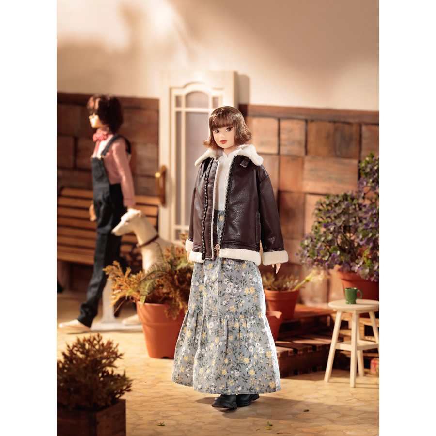 Промофото Момоко Cage Hopping. 