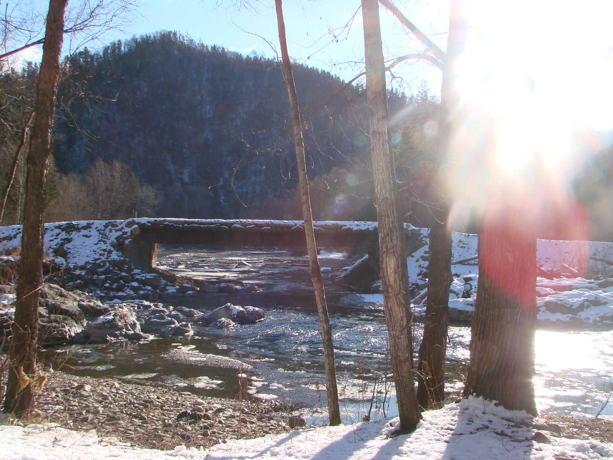 Кема. Место отдыха у Моста.