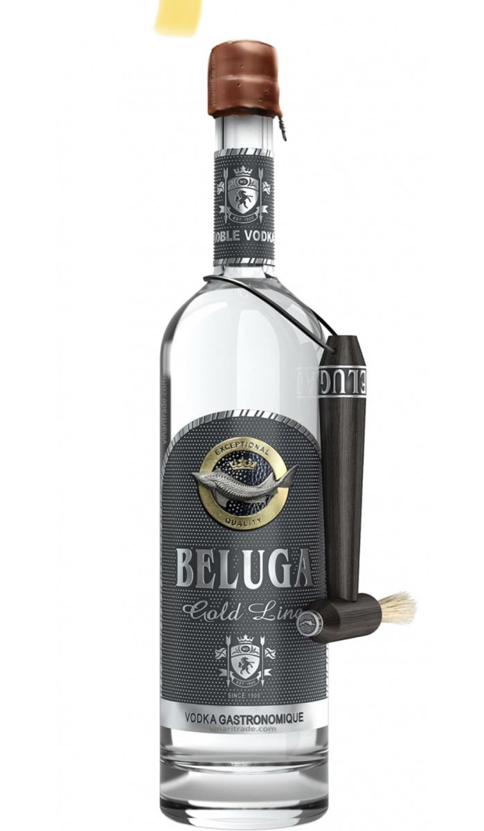 Обратите внимание, что у черногорской  “BELUGA” венчик бутылки с сургучом 