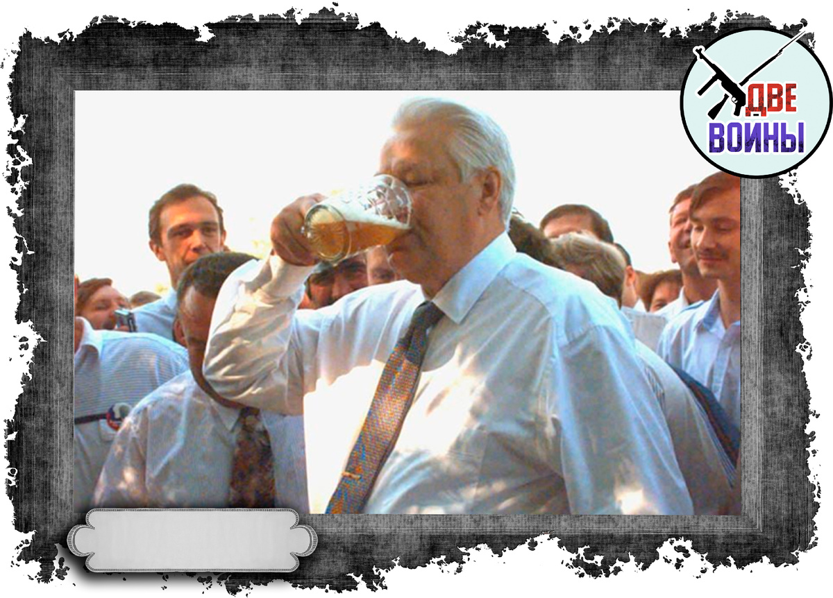 Вот таких фото было много. Фото в свободном доступе.