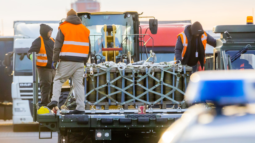     Поставки западного оружия Gettyimages.ru Christoph Soeder / dpa