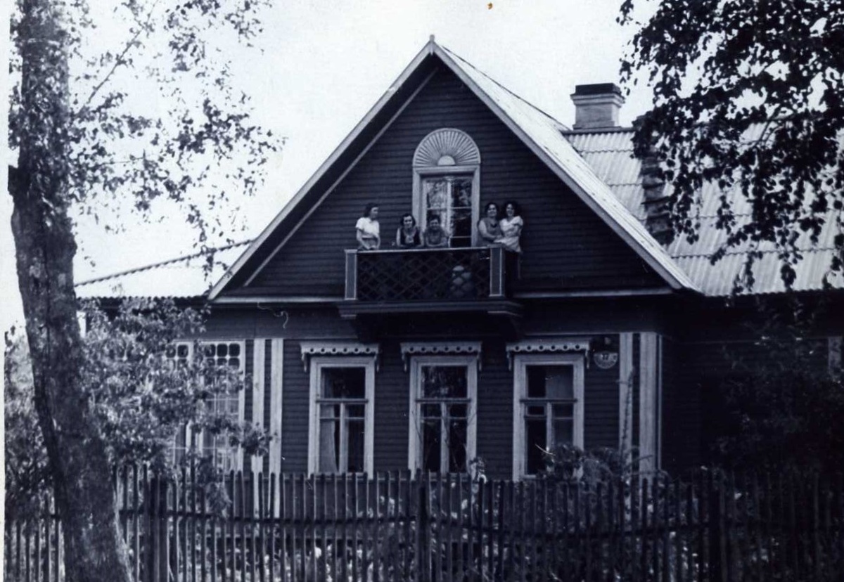 На даче в Старом Петергофе. 1960-е