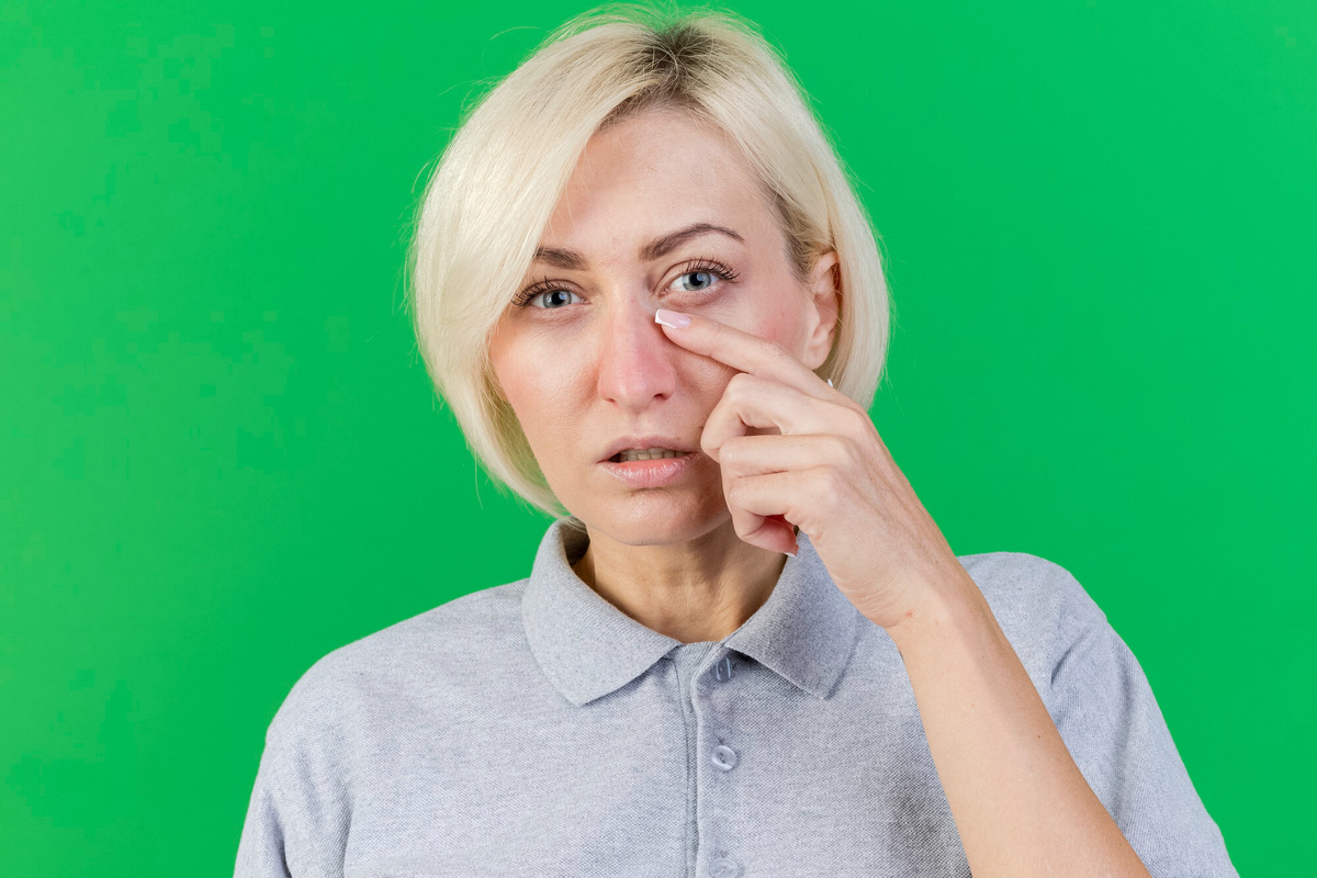     О чем говорит нервный тик? Ученые рассказали, что он может быть предвестником опасного заболевания