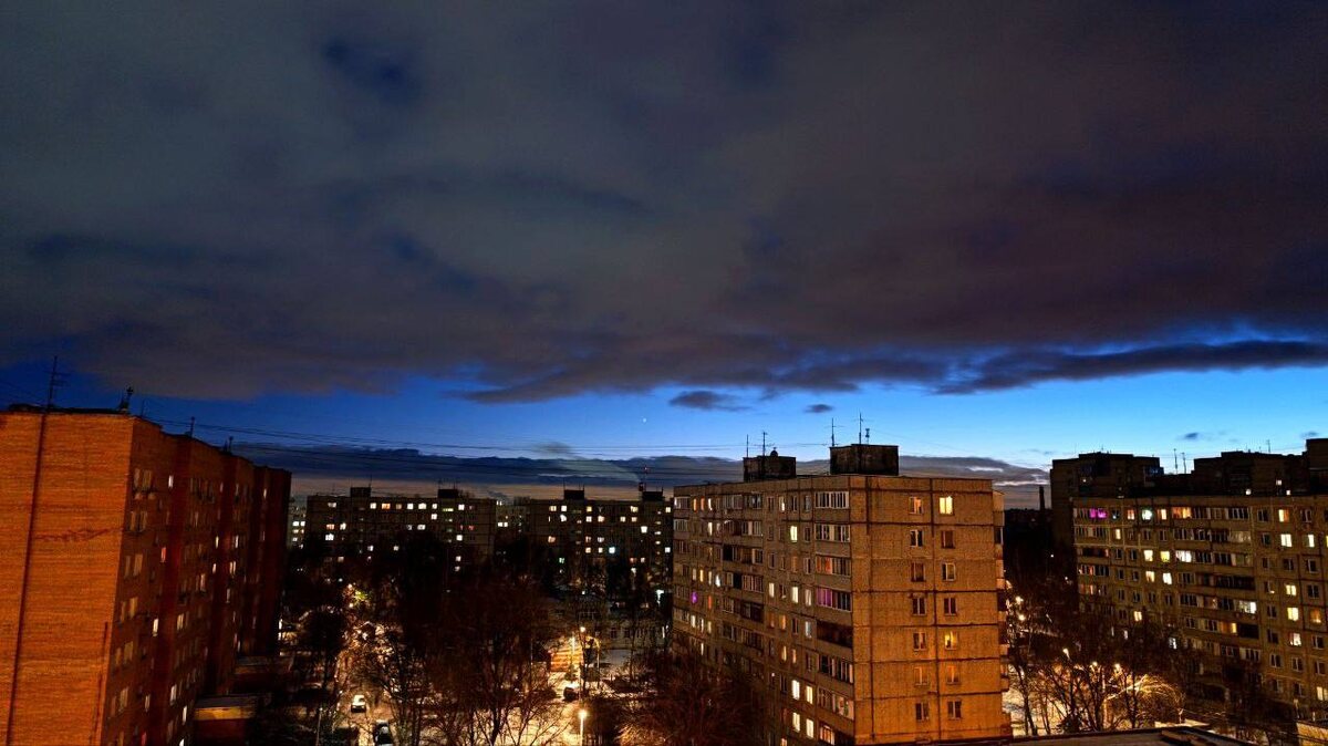 Венера в вечернем небе Подмосковья