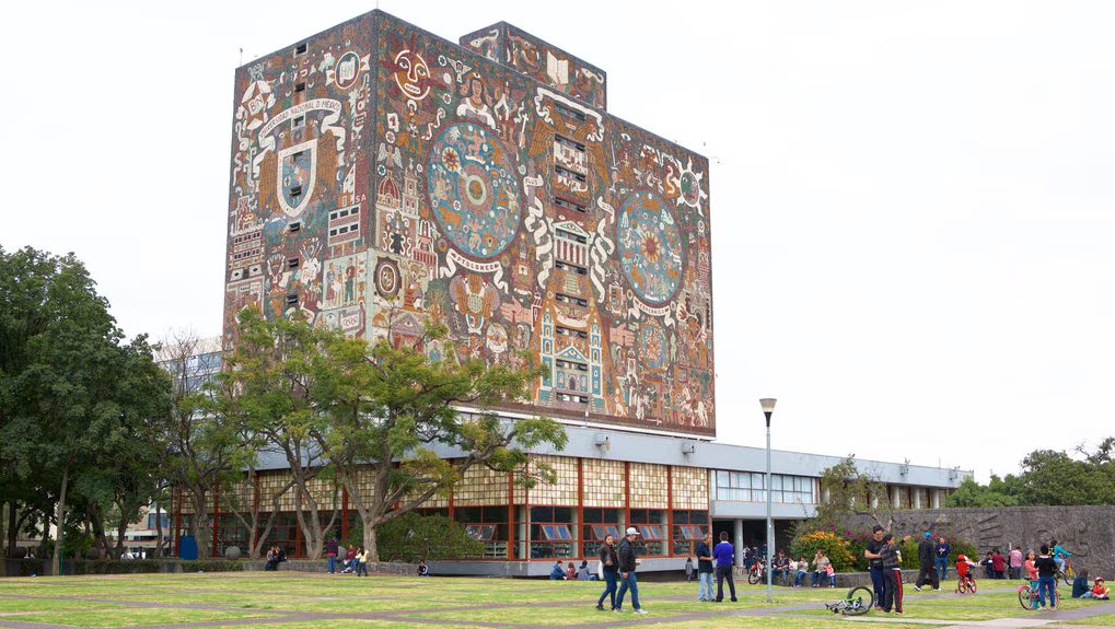 Мексика. National Autonomous University of Mexico