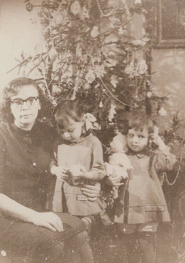 Справа - автор статьи собственной персоной. Середина 1960-х.