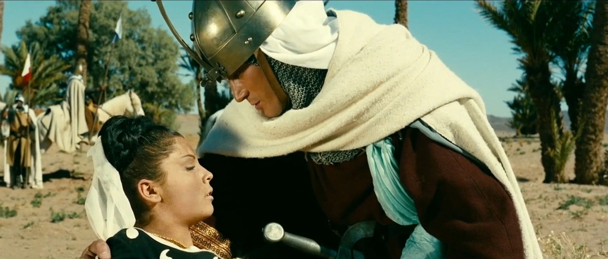 Скриншот из фильма. Листайте галерею, пожалуйста!