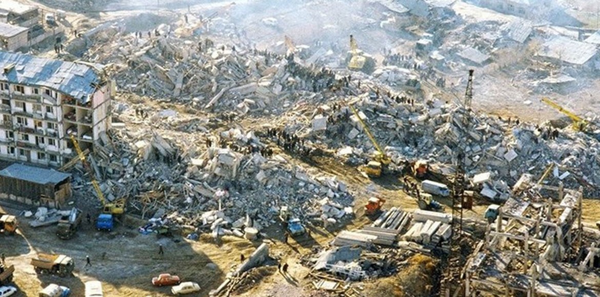 Разрушения после Спитакского землетрясения