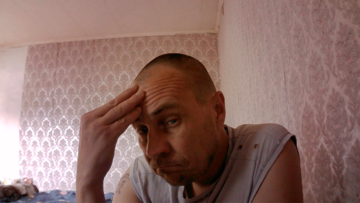 весь в раздумьях