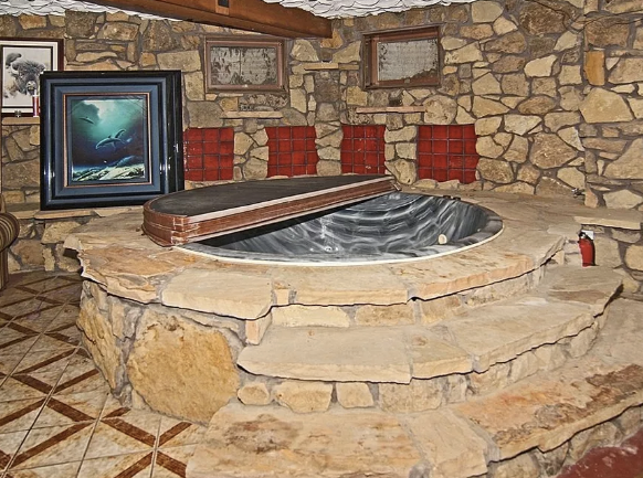 Источник фото: https://blog.indiewalls.com/2016/10/15-interior-design-fails