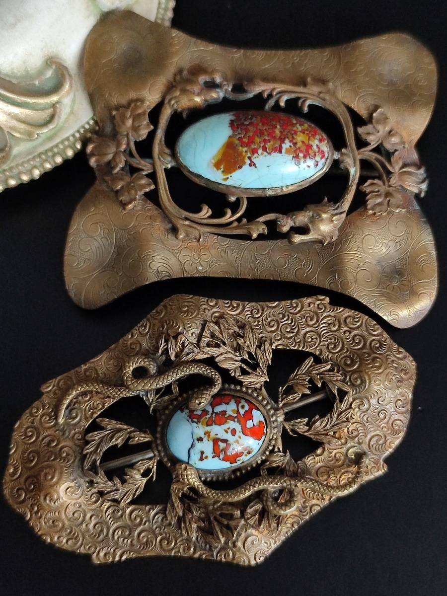 Антикварные поясные броши. Личная коллекция
