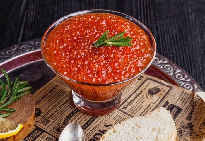 Цены на красную икру останавливаться не собираются / фото: Pxhere.com 